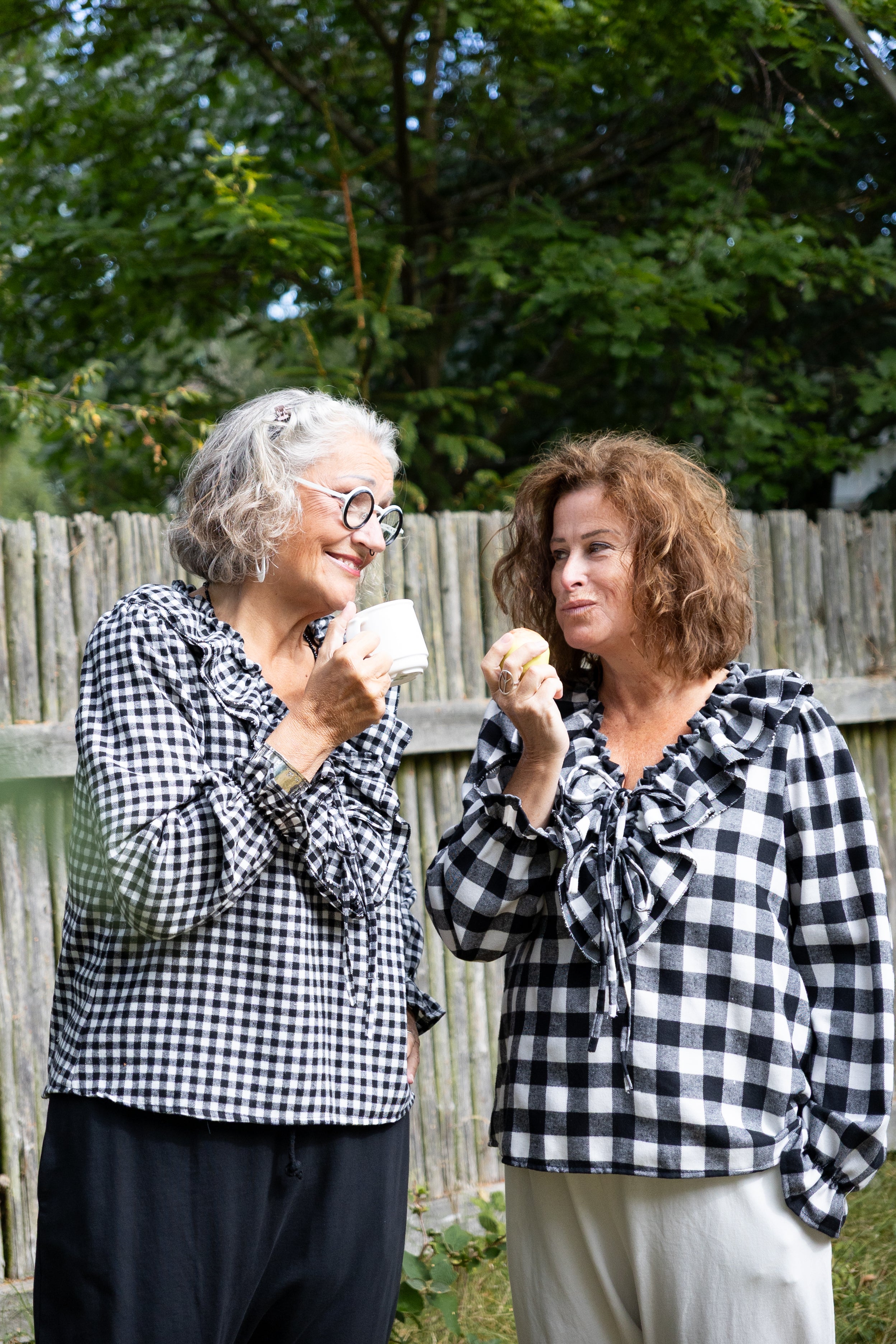 Verifique la blusa, grande a cuadros