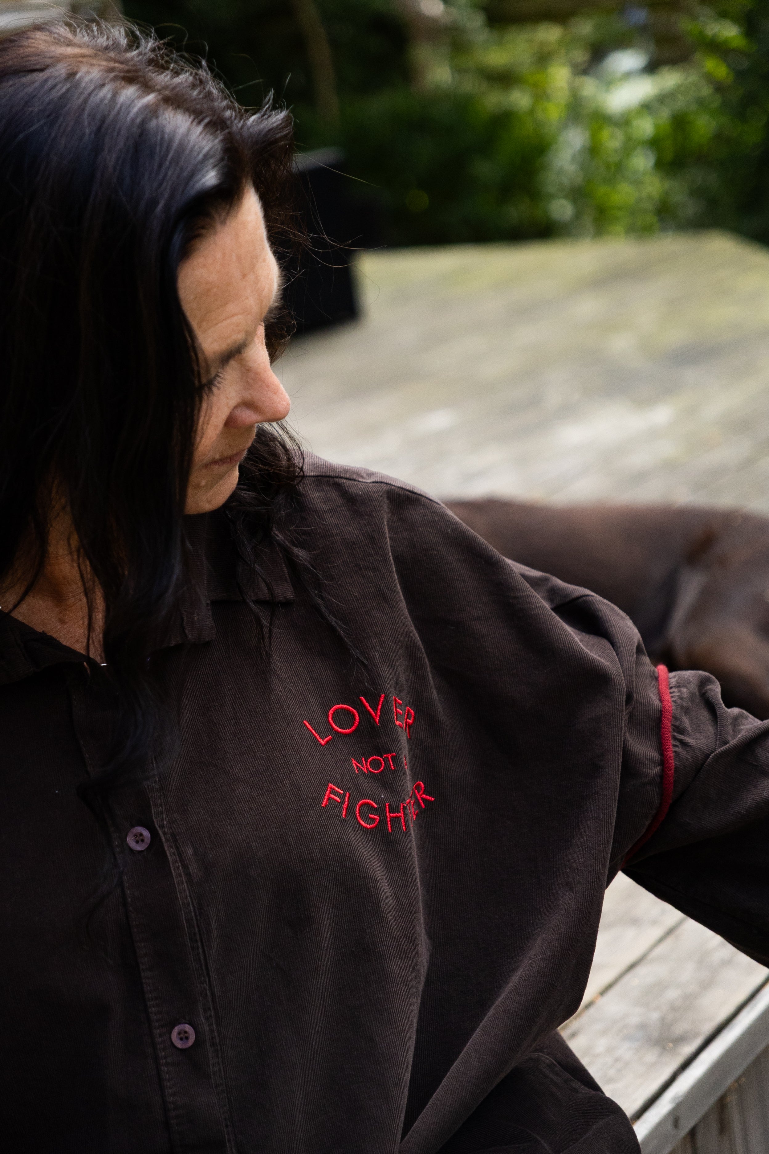 No me encanta pelear camisa, espresso