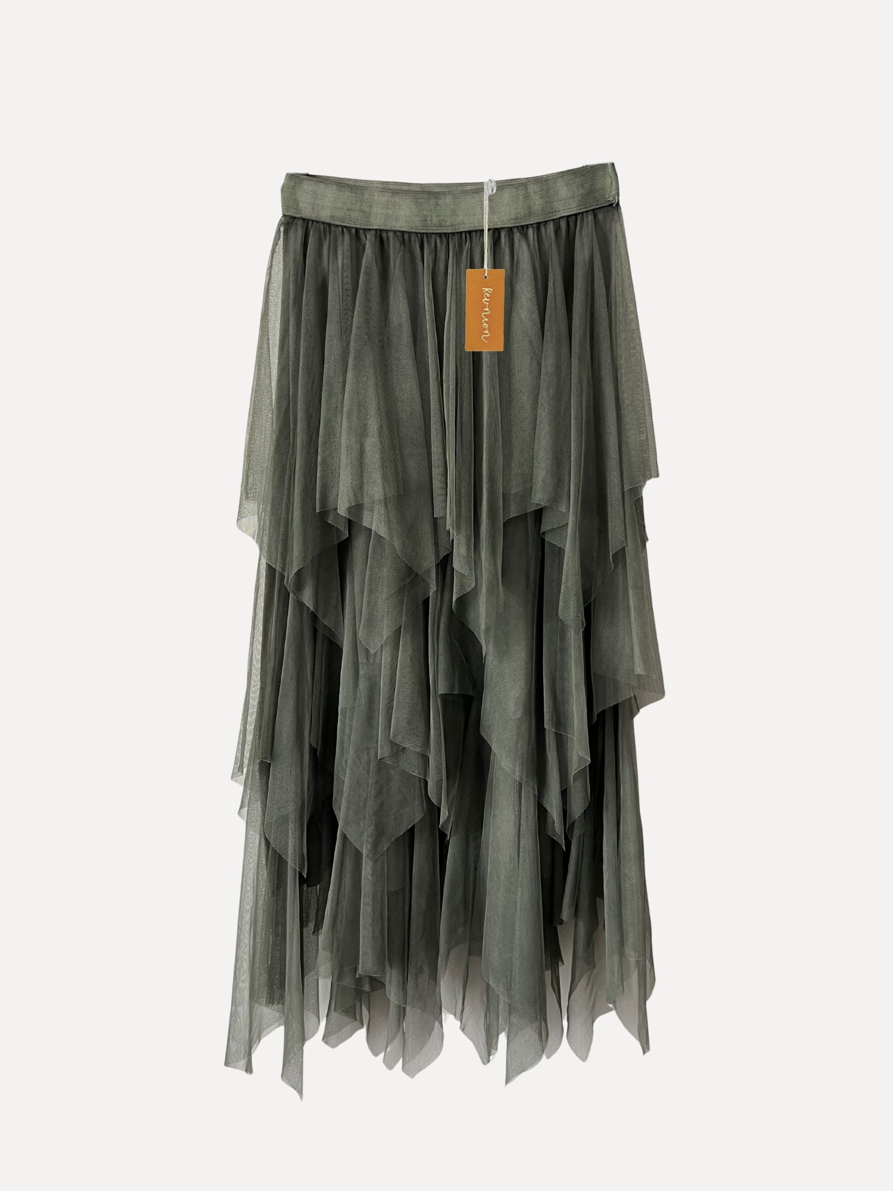 Tyllkjol with layers