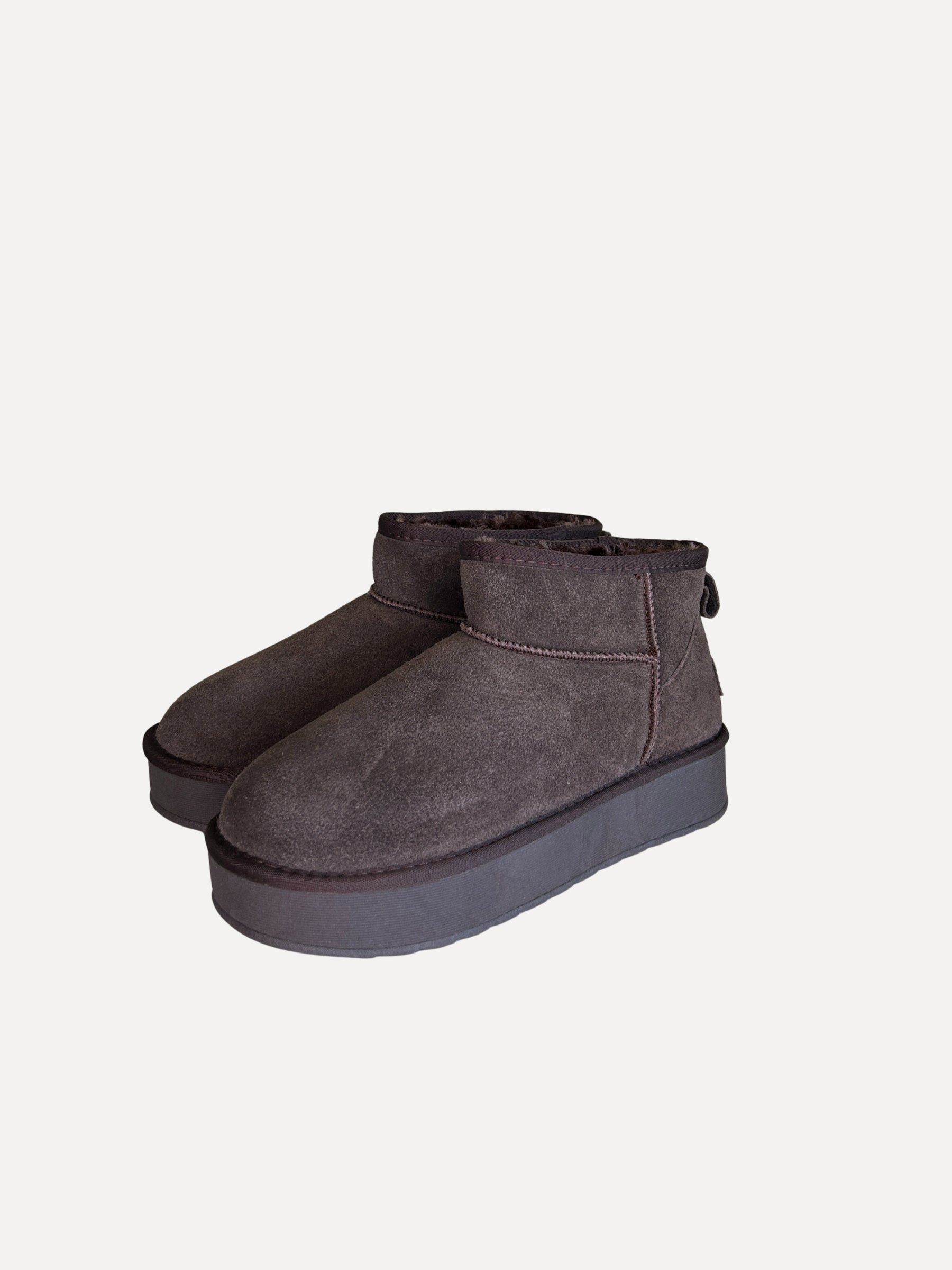 Botas de oveja, marrón